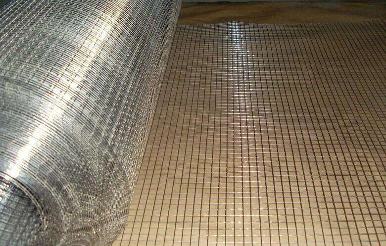 镀锌电焊网是如何与保温墙体融合到一起的